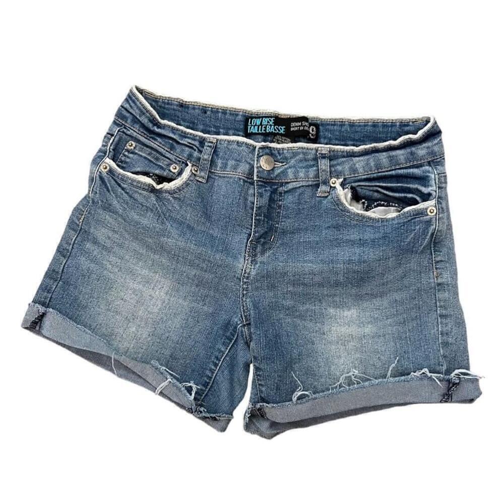 Stretch Denim Cut Off Eyelet Lash Trim Light Wash Mid Rise Jean Short 9